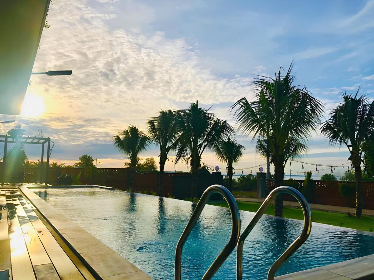 Sunset Hill Mui Ne *