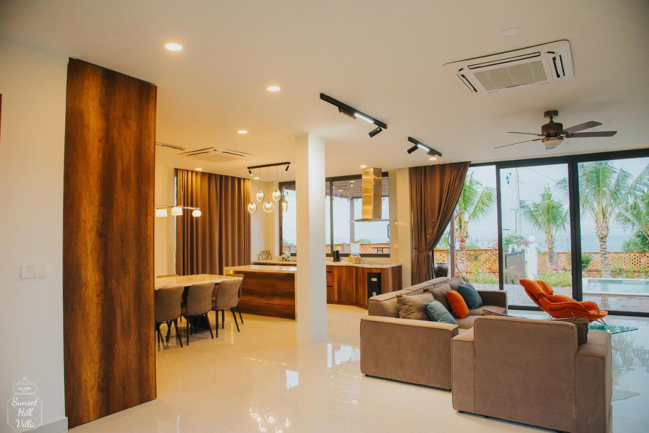 Sunset Hill Mui Ne *