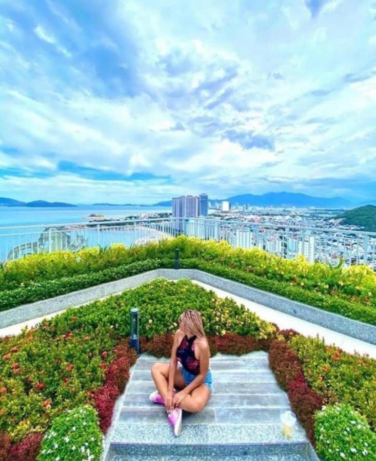 Beachfront Scenia Bay Apartment Nha Trang