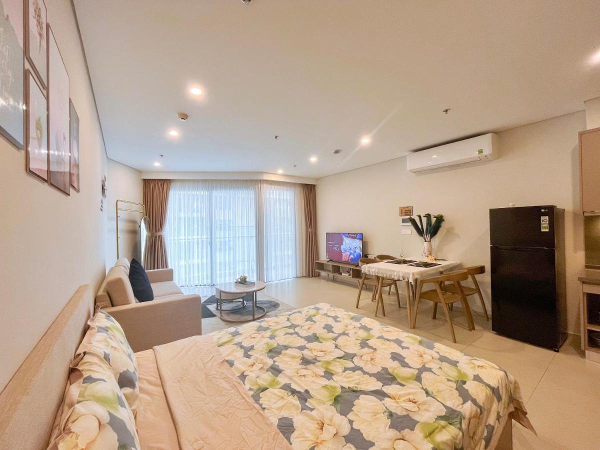Apartment Thuy' - The Song *