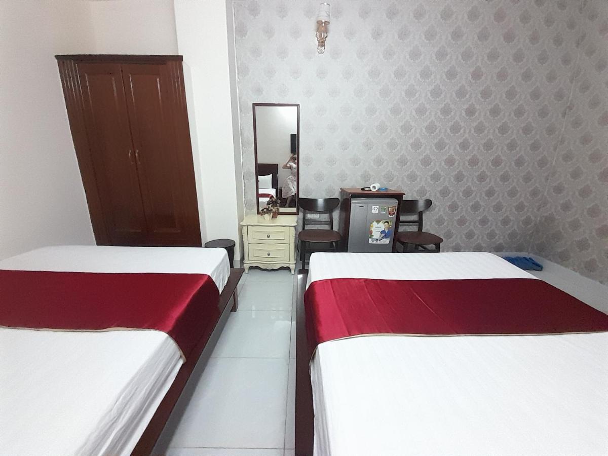 Viet Uc, H17 Phan Huy Chu, Phuong 2 5*