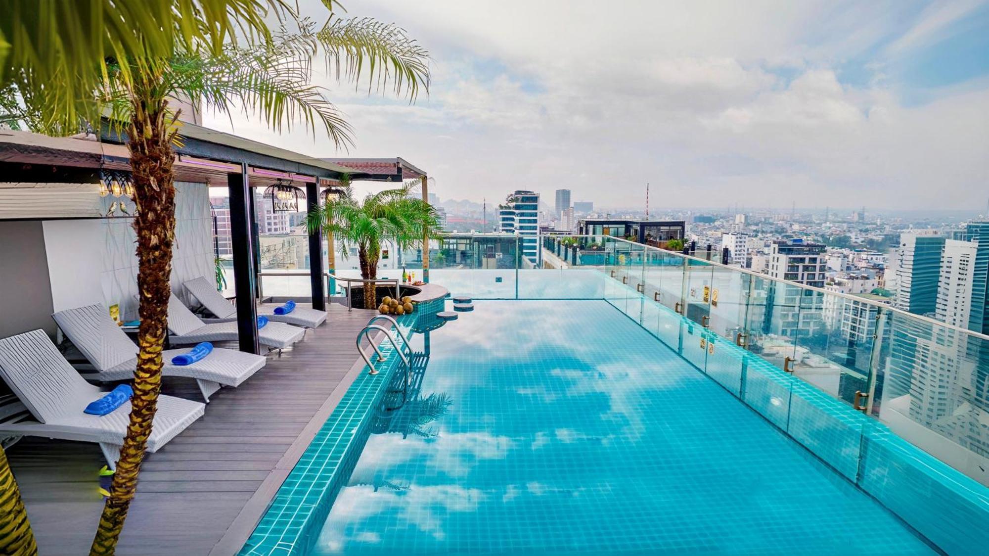 Cicilia & Powered By Aston 4* Da Nang