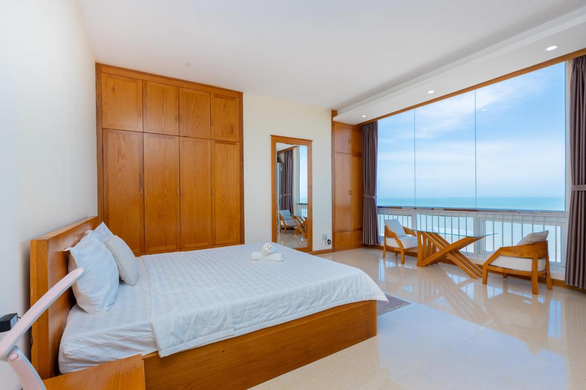 Marvelous Sea View Apartment Vung Tau