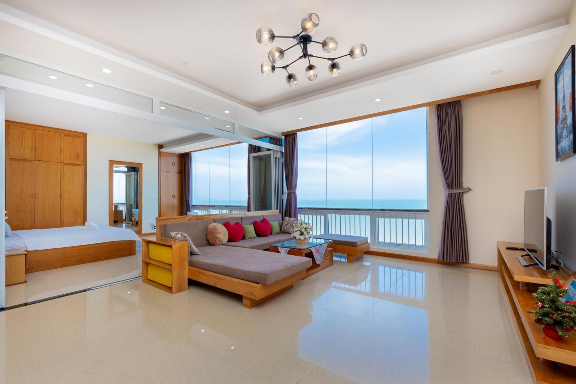 Marvelous Sea View Apartment