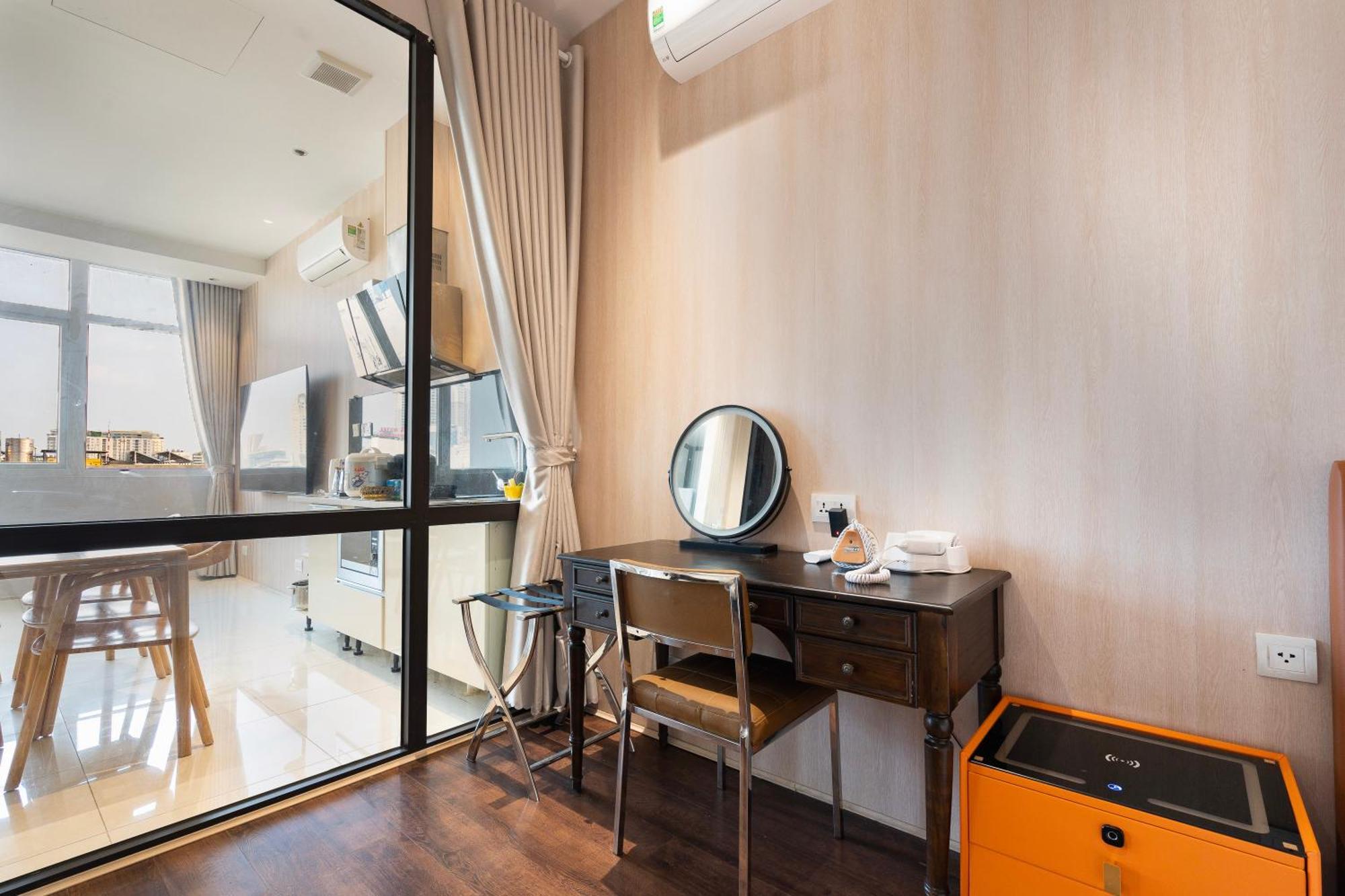 The Rixx Luxury * TP. Hồ Chí Minh