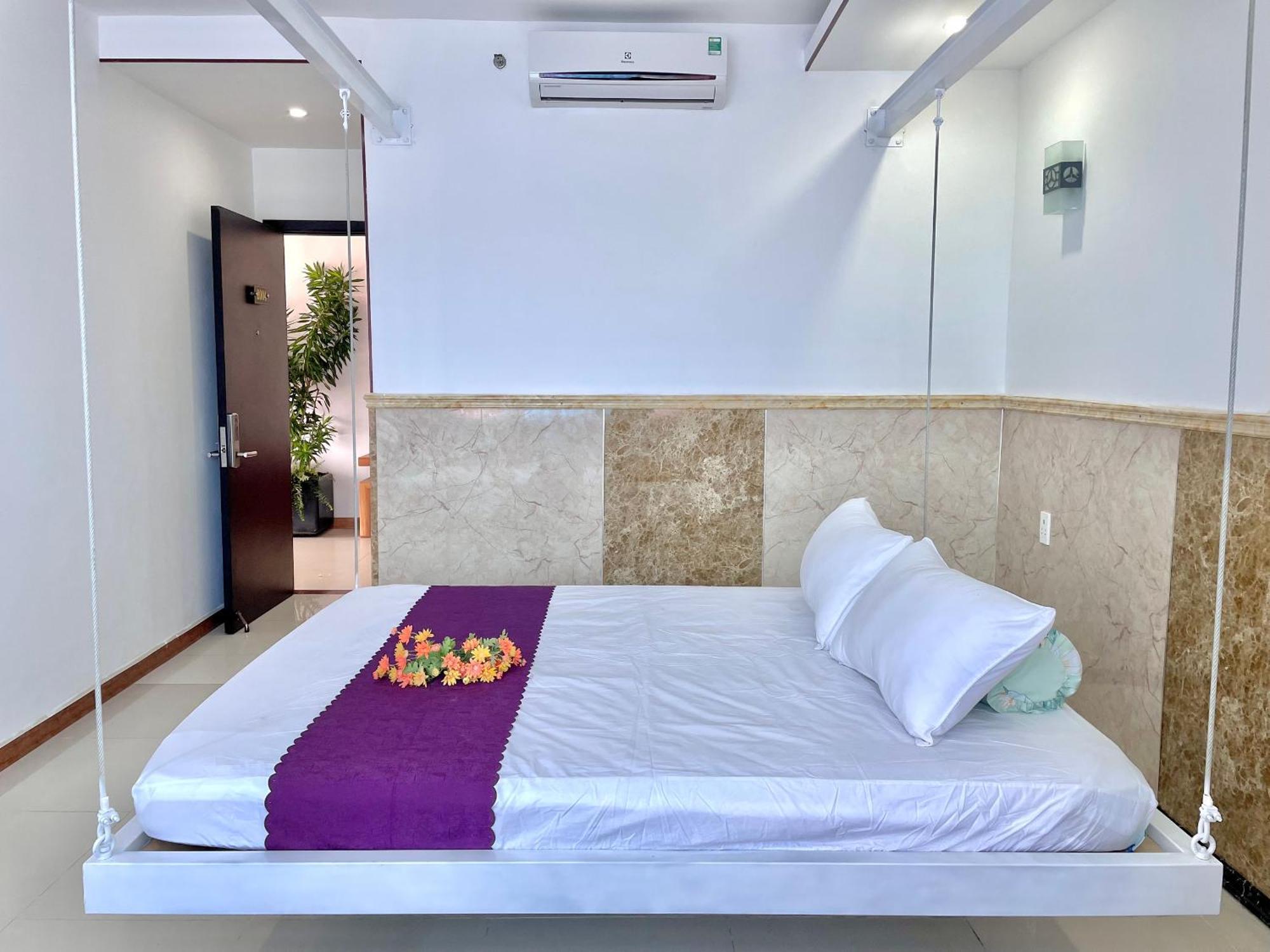 Zozo House - Homestay Bai Sau *