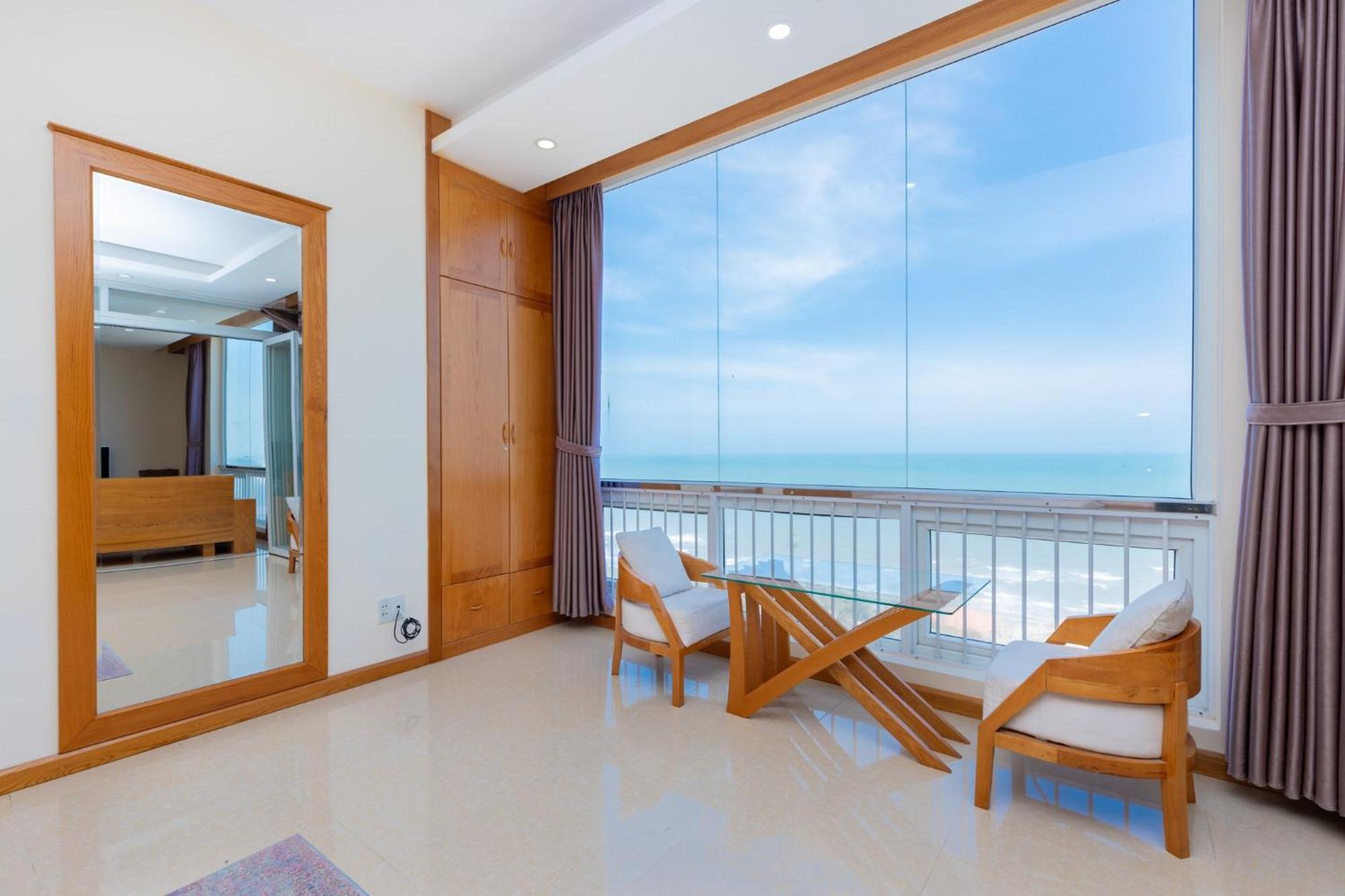Marvelous Sea View Apartment Vung Tau