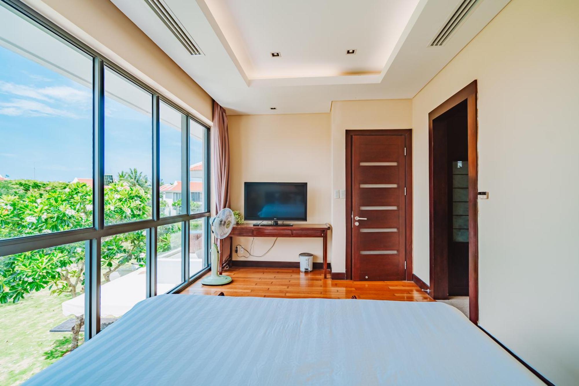 Owner In The Ocean Apartment Da Nang