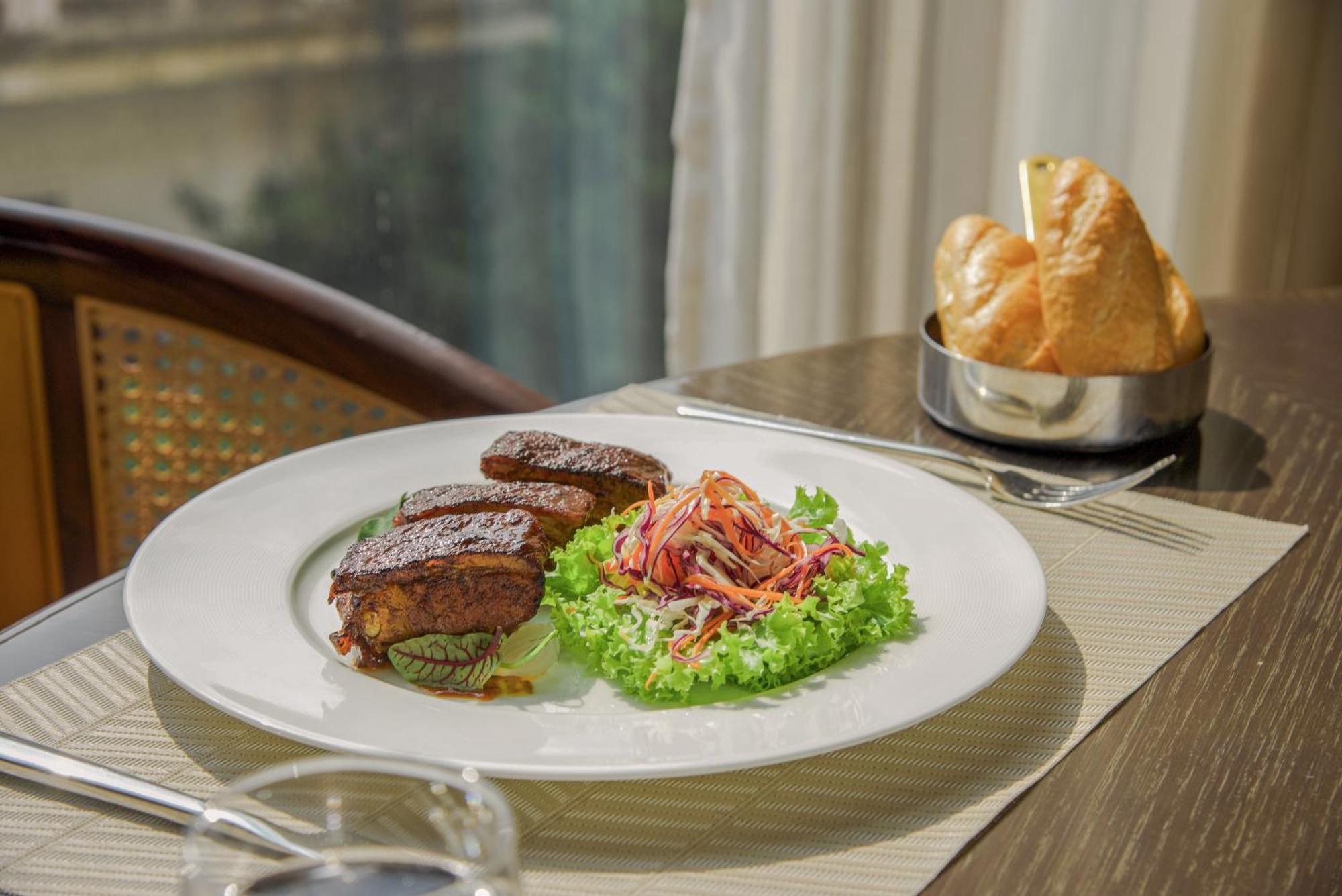 Mai House Saigon Hotel 5*