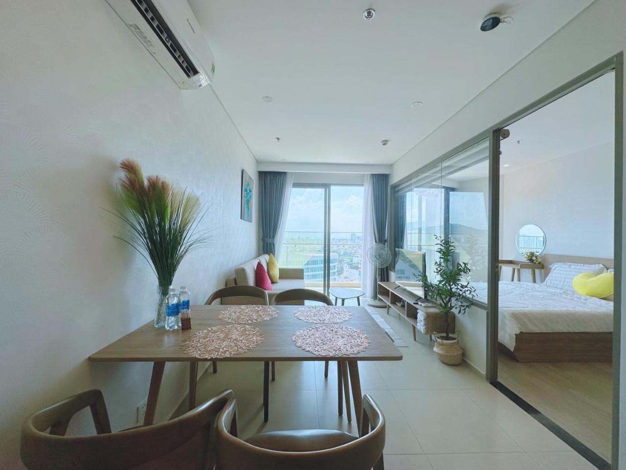 The Song Vung Tau-swimming Pool-near * Vung Tau