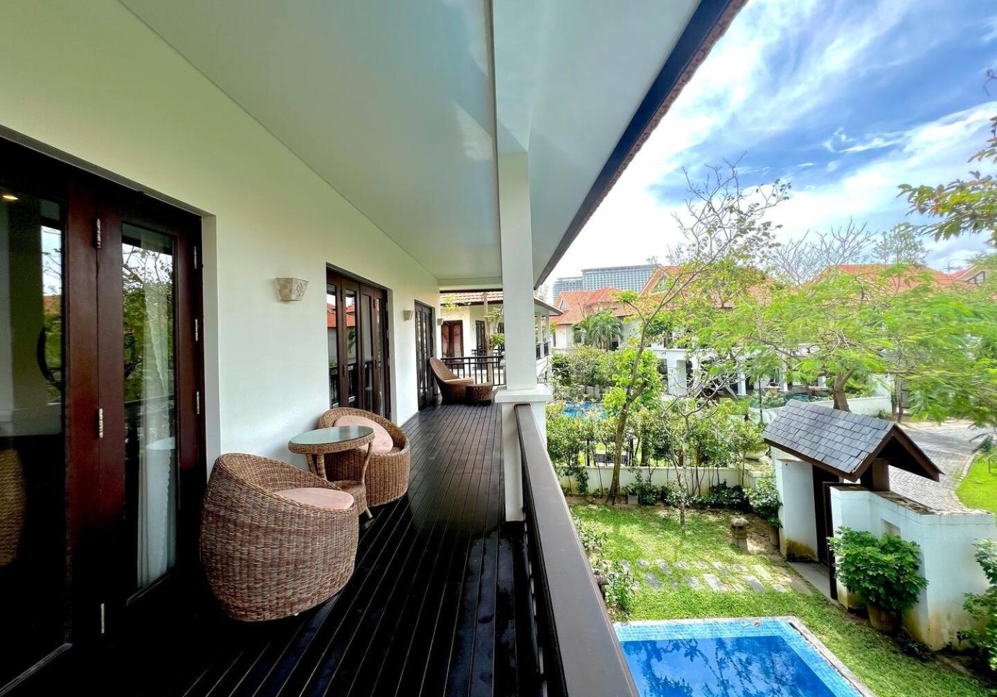 Luxury - * Đà Nẵng