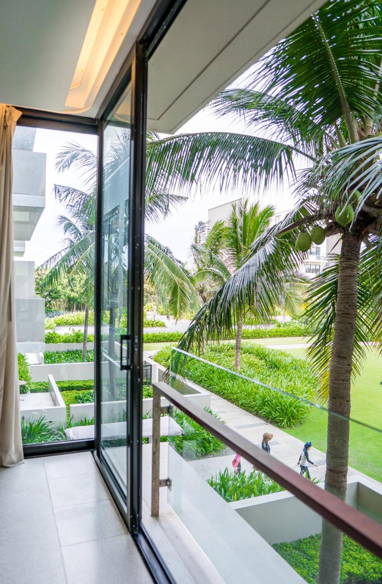 Seaview And -spa By Jt Group 