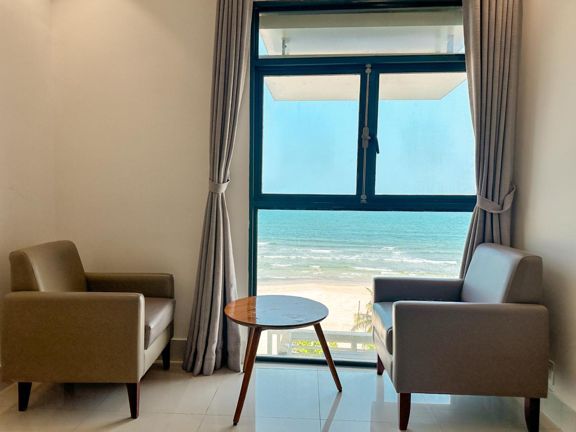 Khách sạn Bay 3*