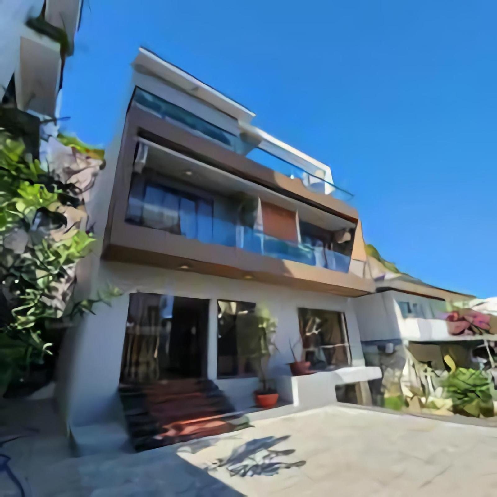 Benzen Villa *