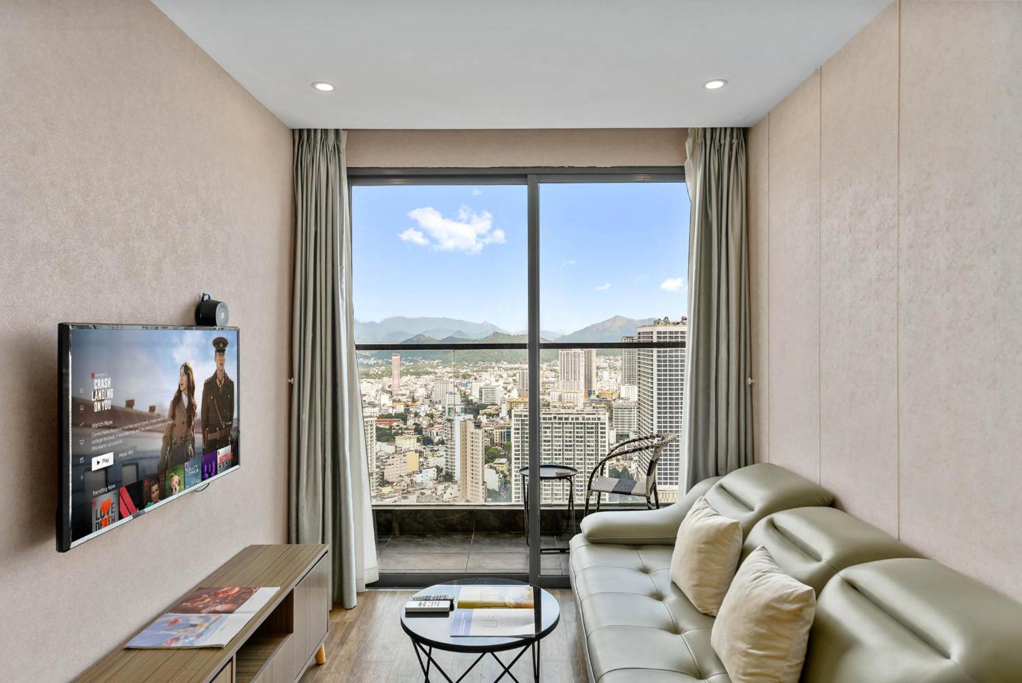 S Lux Virgo Aparthotel Nha Trang