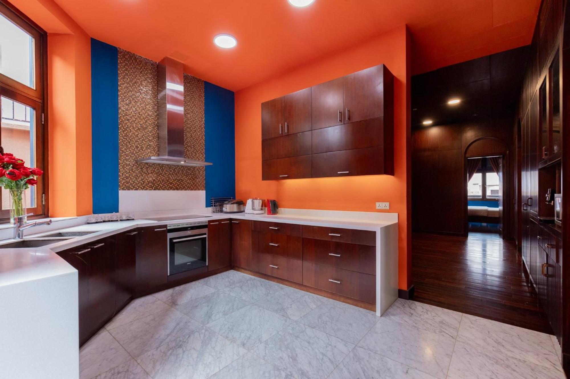 Orangeblue Near Pool Free Vietnam Villa
