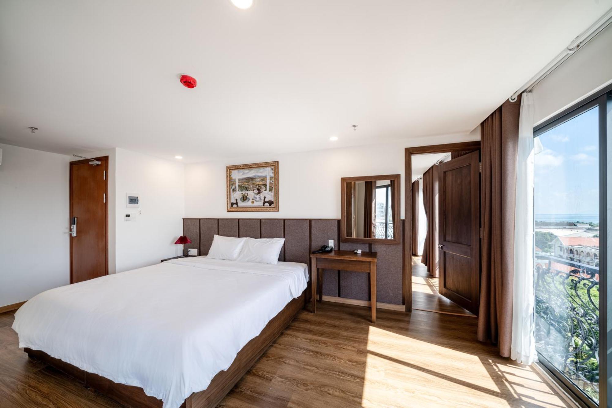 Hotel Langmandi &