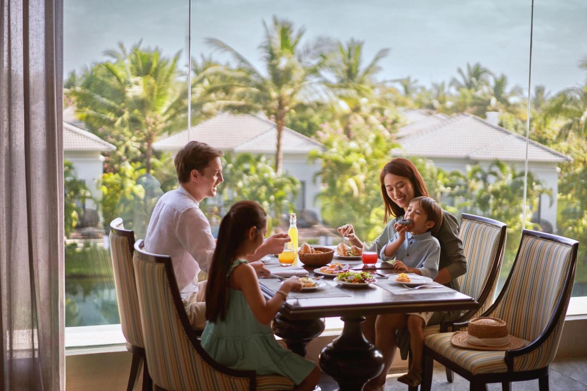 Marriott & Spa, Non Nuoc Khu nghỉ mát 5*