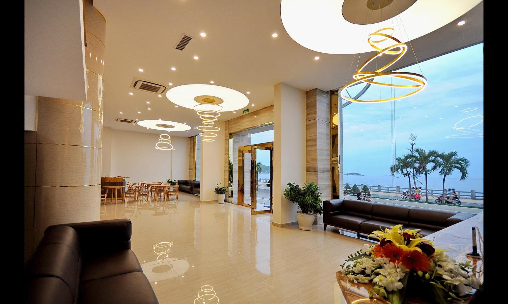 Hotel Lenid Ocean View 4*