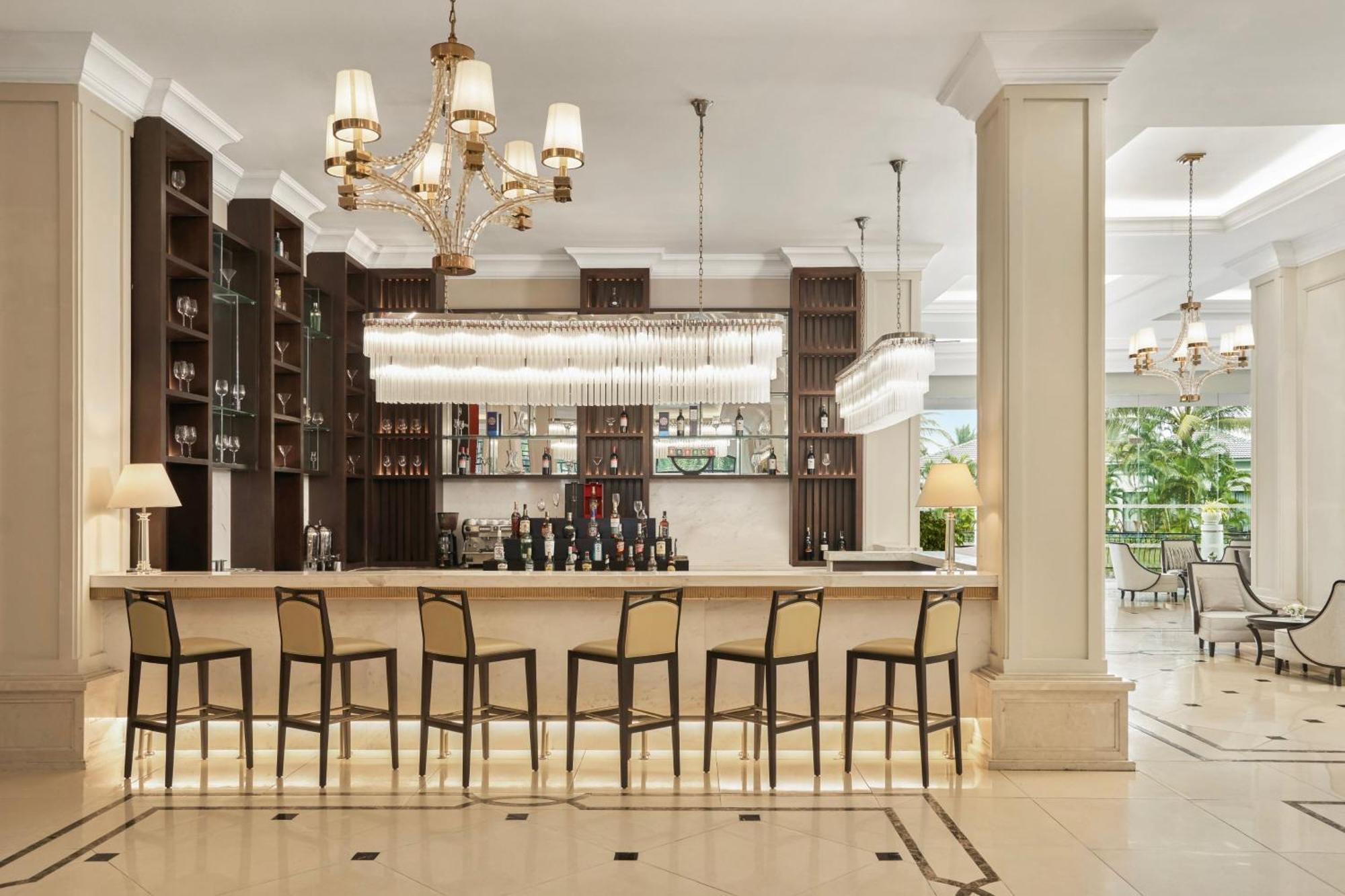Marriott & Spa, Non Nuoc