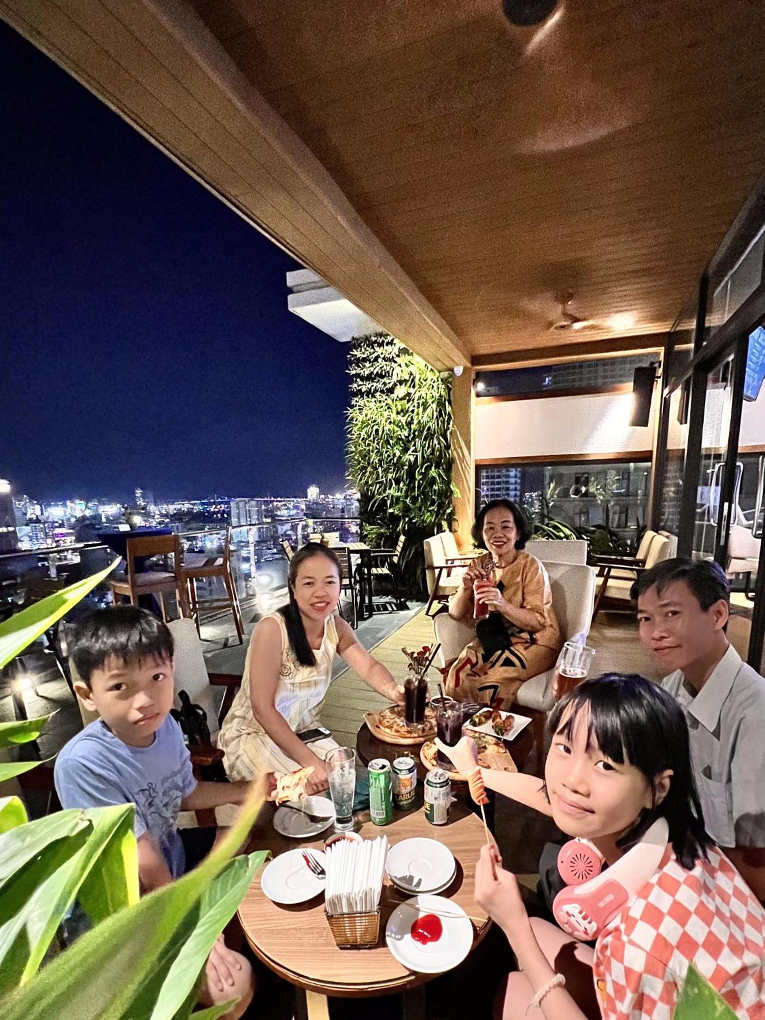 Diamond Sea Khách sạn Đà Nẵng