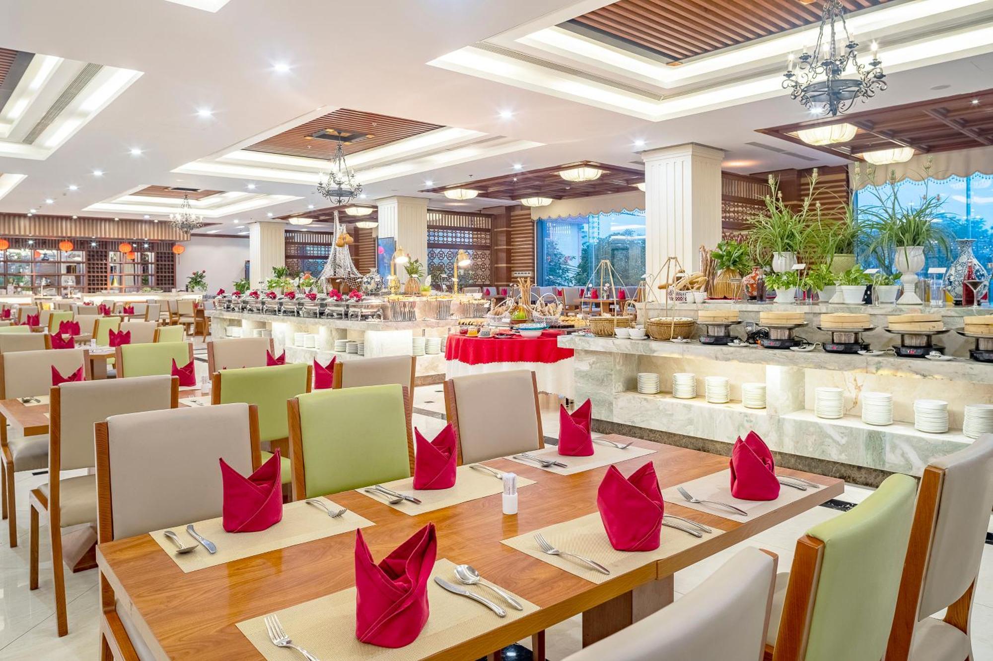 Hotel Dlg 5*