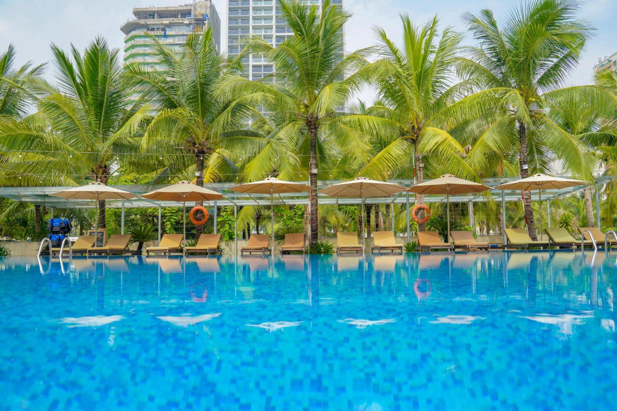 Temple Resort 3*