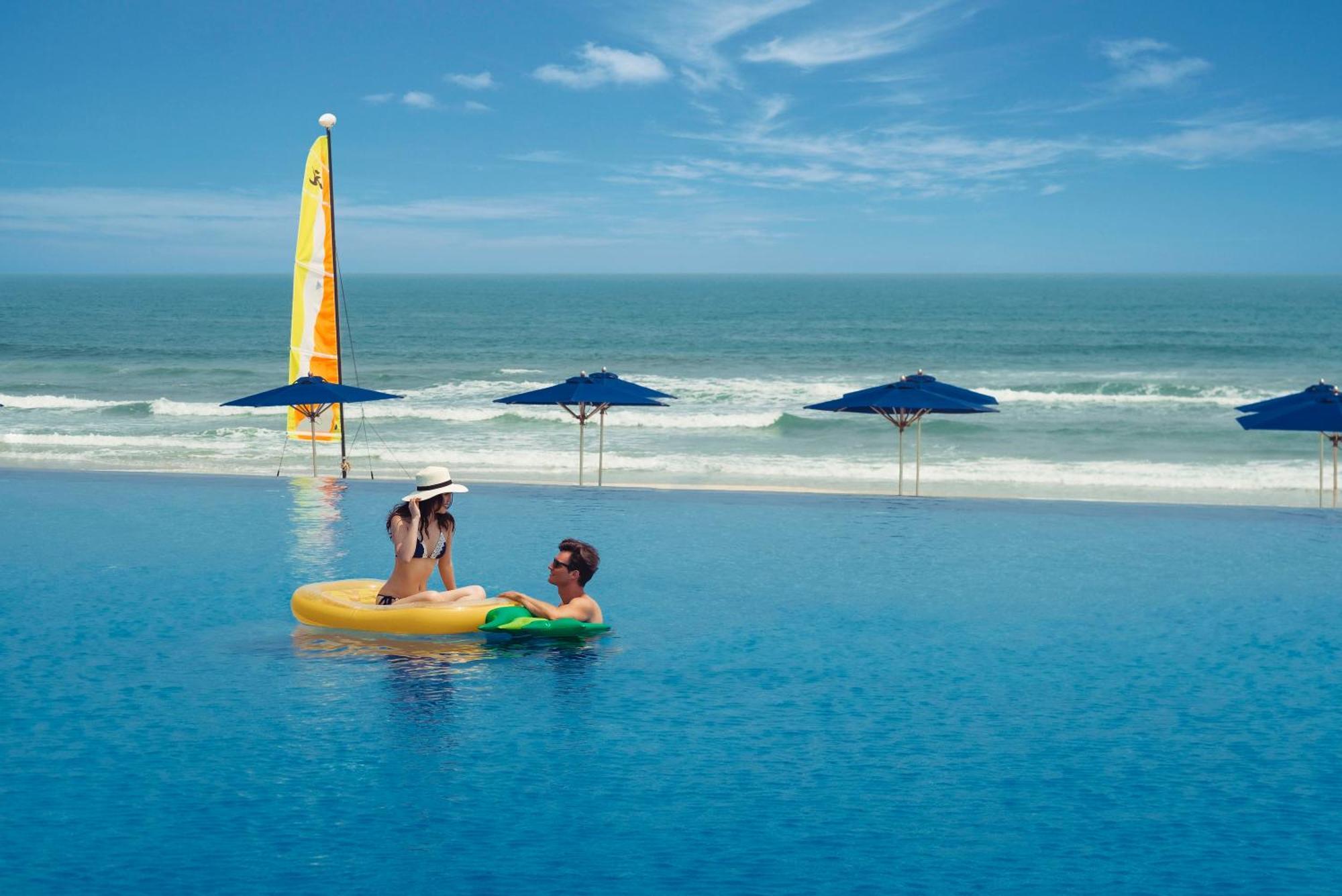 Sheraton Grand & Convention Center Resort