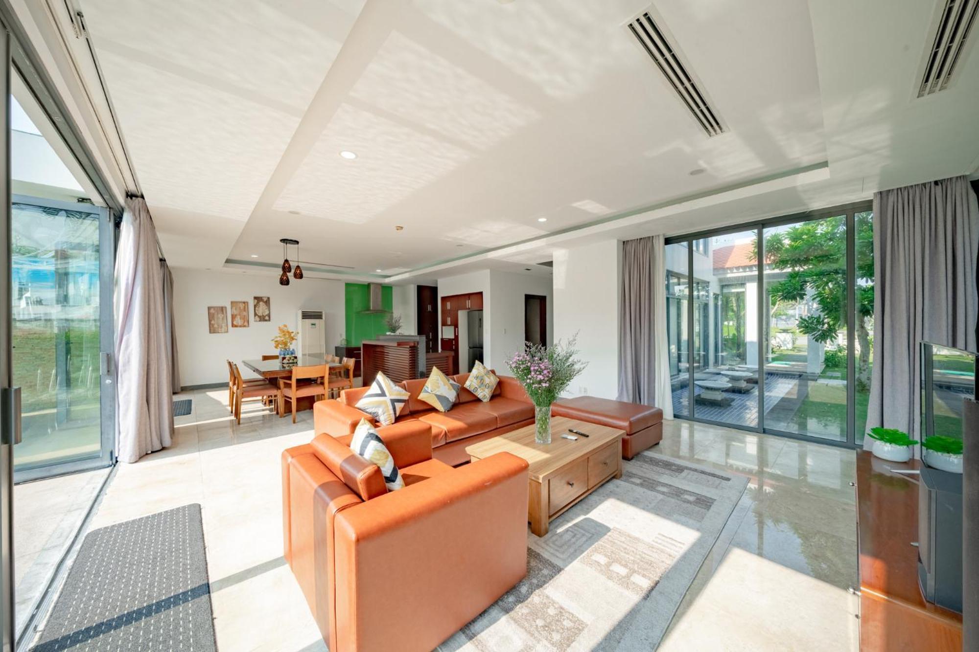 Luxury Pool Close To The Private * Da Nang