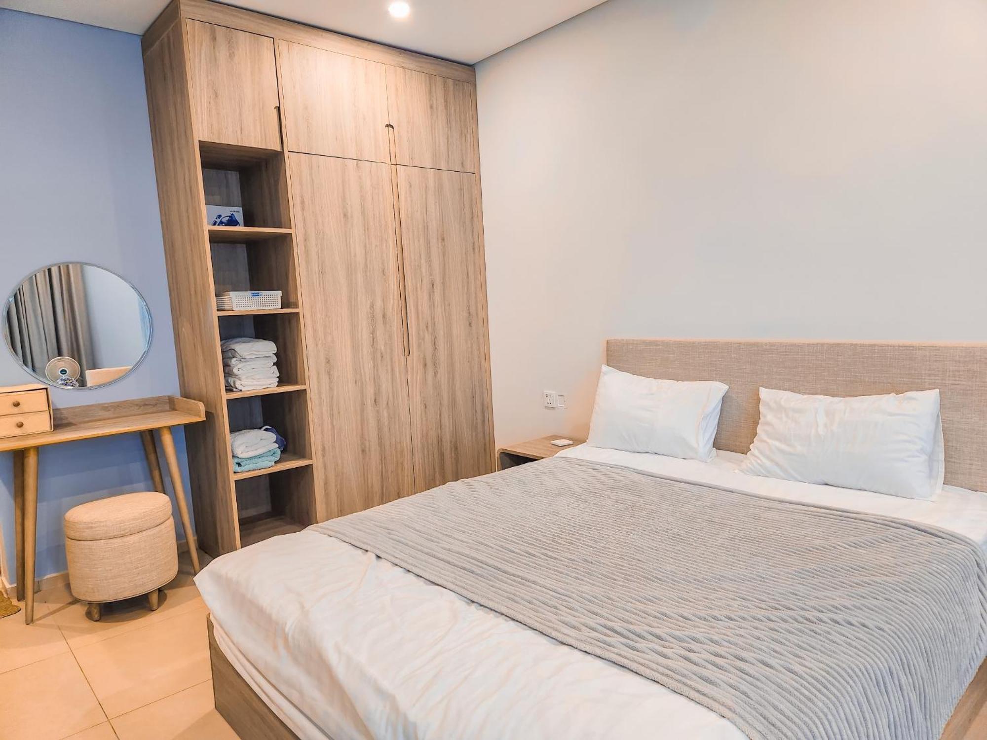 The Song Condotel: Beachfront 5-star With Infinity Pool Apartment