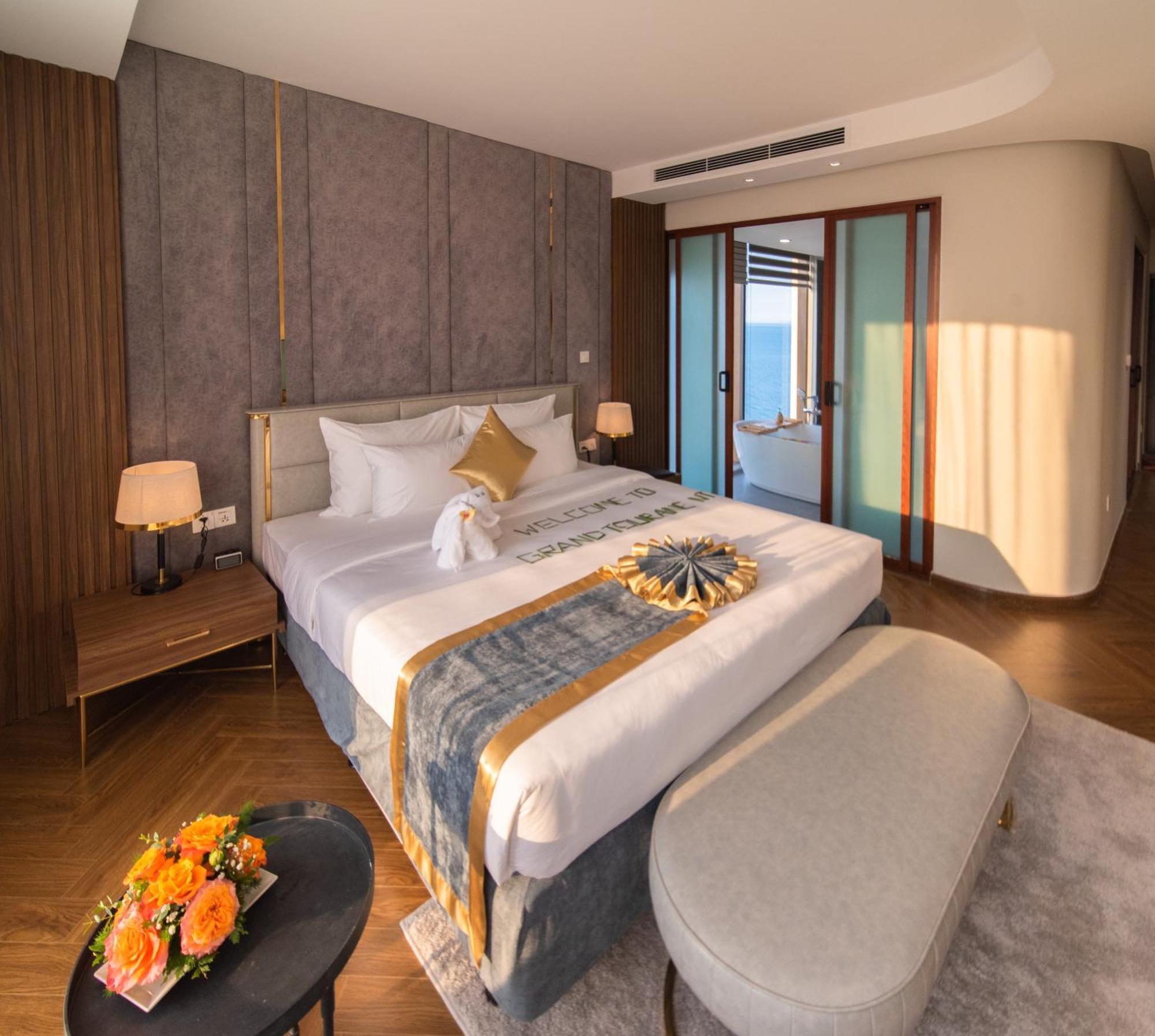 Grand Tourane Hotel 4*