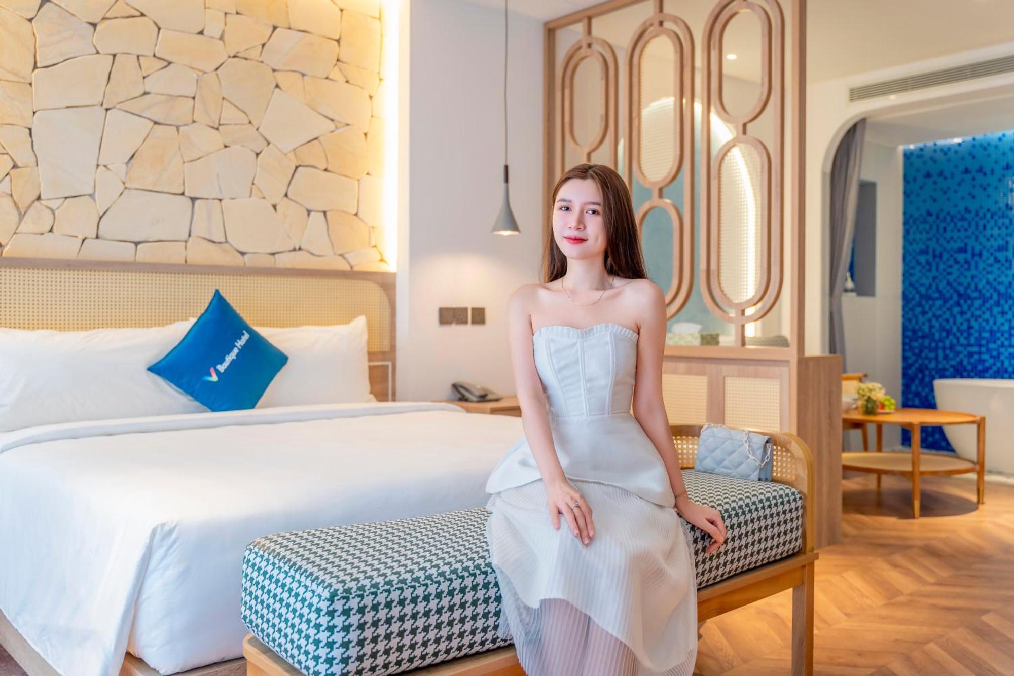 V Boutique - Complimentary Refreshments Hotel 4*