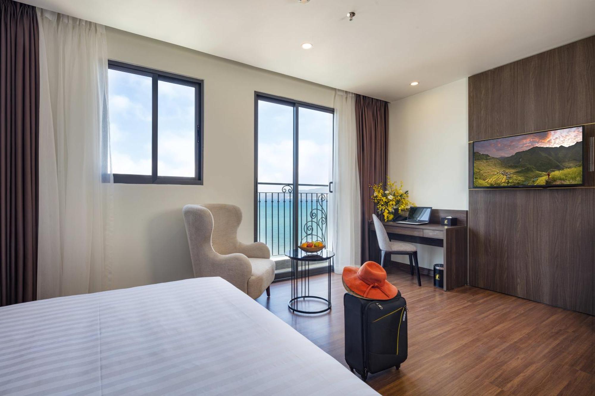 Hotel Daphovina Nha Trang