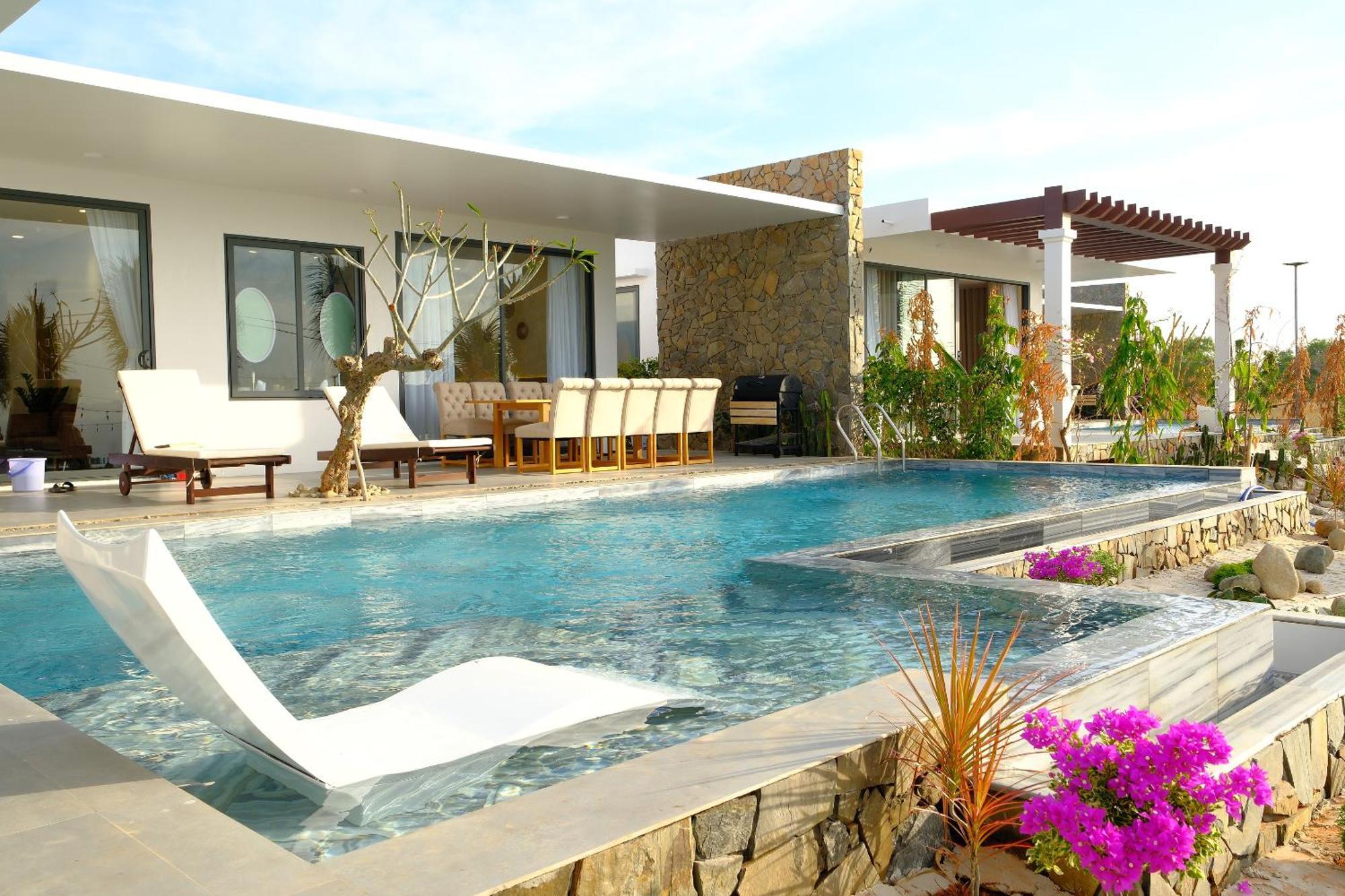 Sunset Hill Mui Ne *