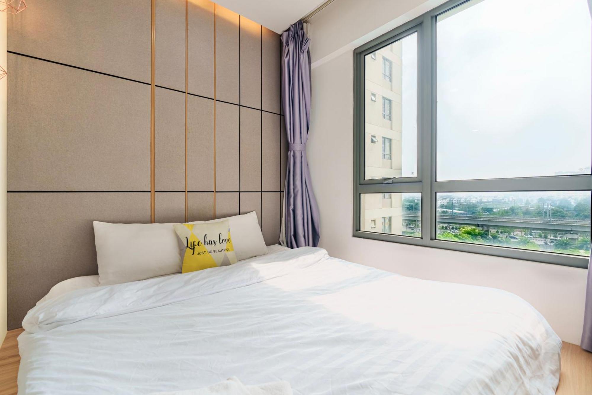 Ambihome 2br 2wc In Masteri Thao Dien District 2 *