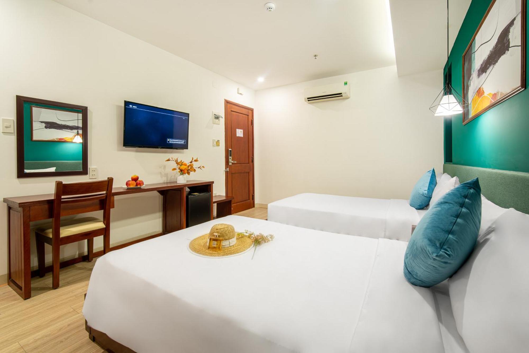Hotel May Beach Hotel 4*