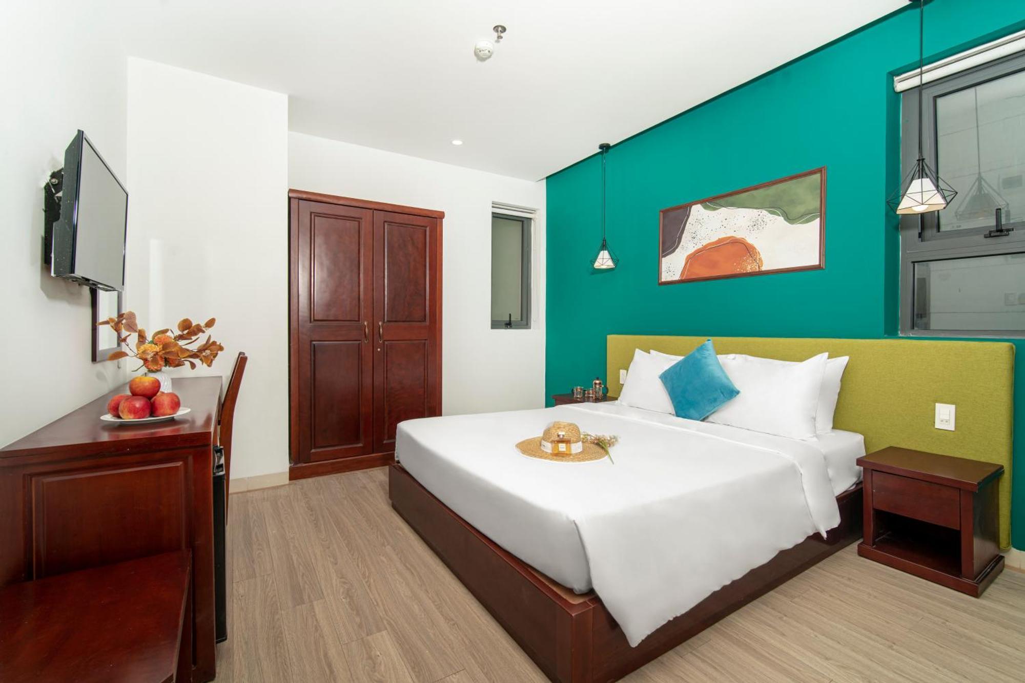 May Beach Hotel Hotel
