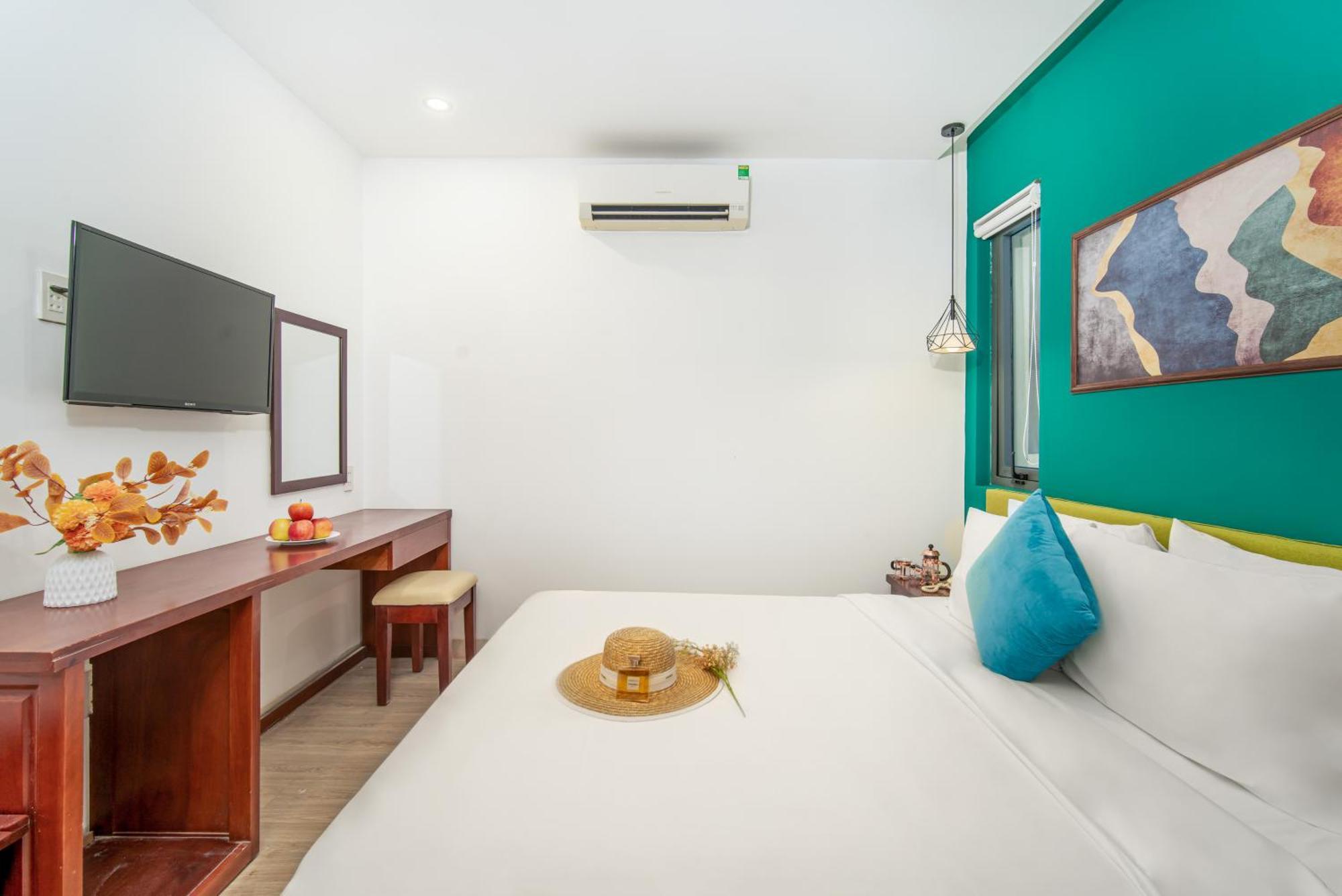 May Beach Hotel Hotel 4*
