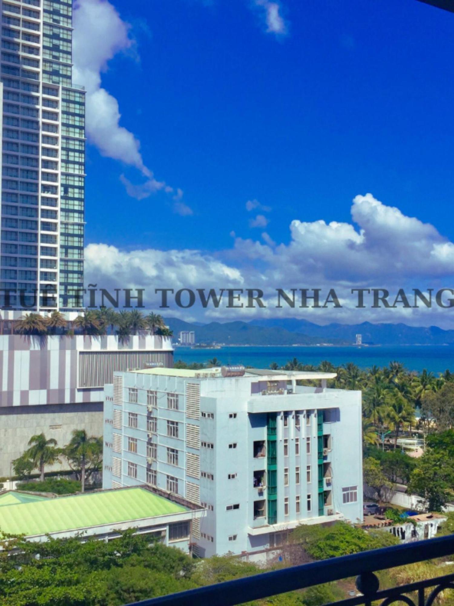 Tue Tinh Hotel *