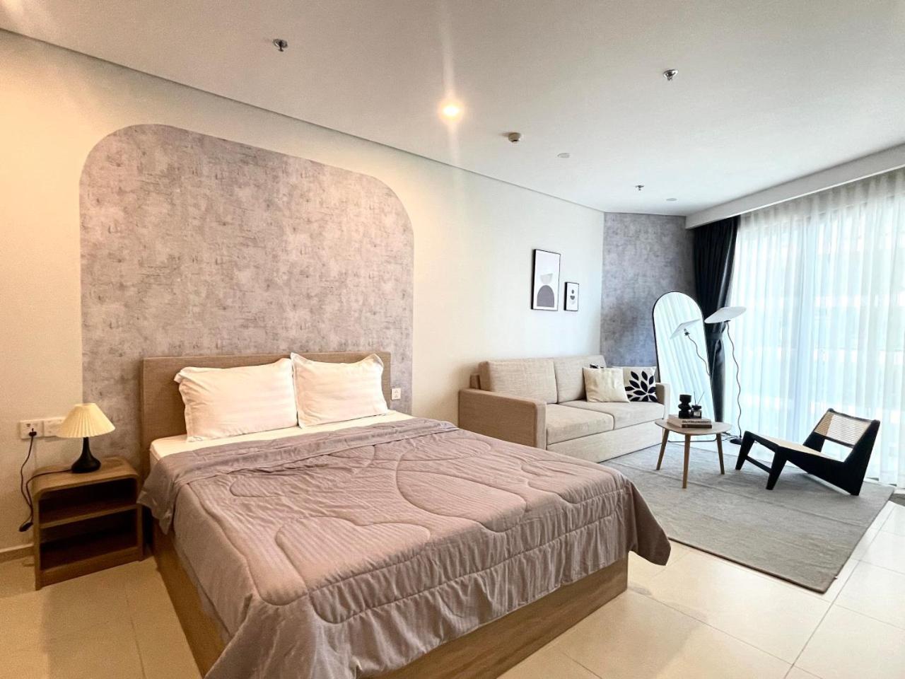 The Song Near By Hoang Gia Apartment