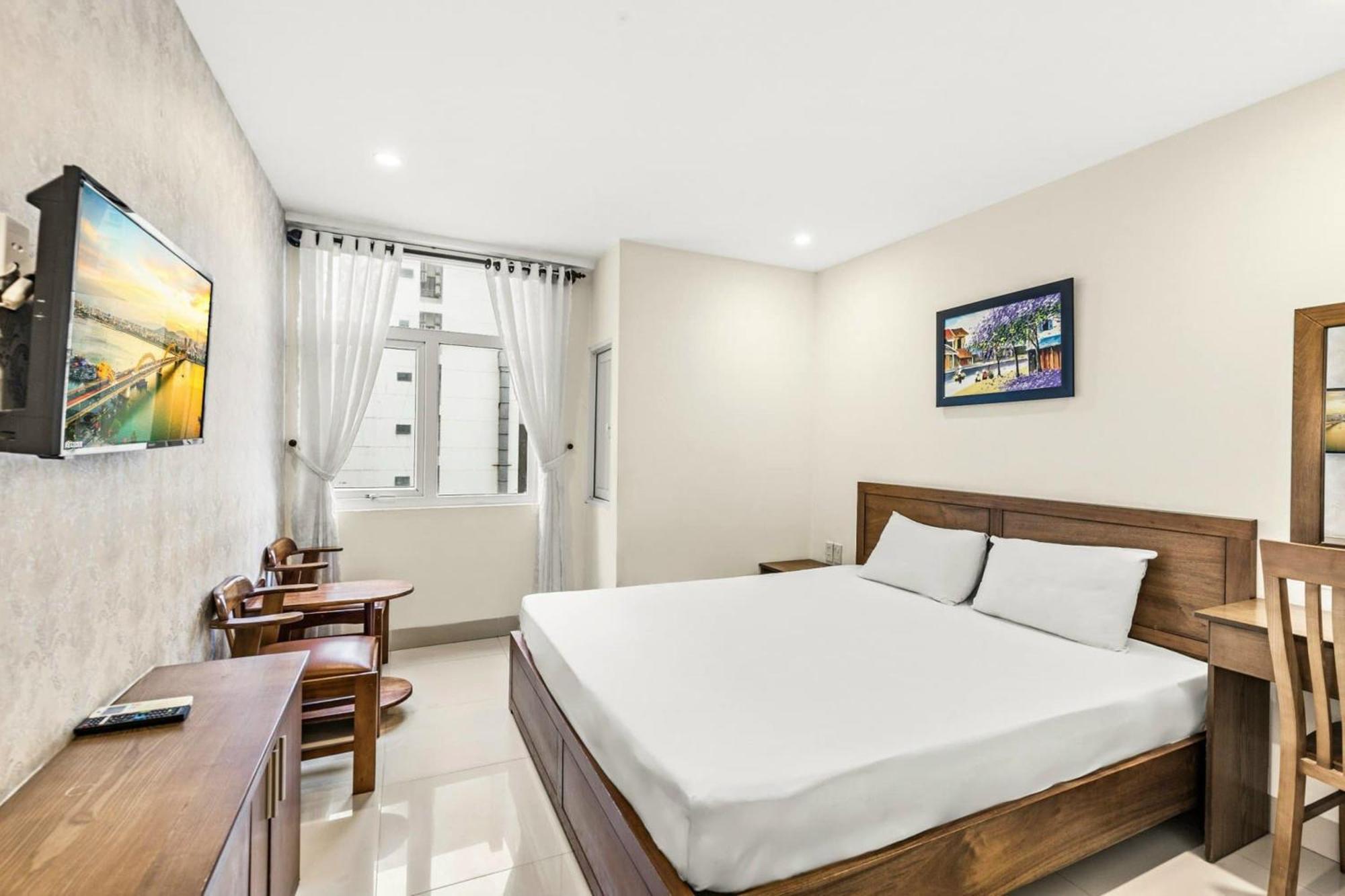 Twilight Hotel Da Nang