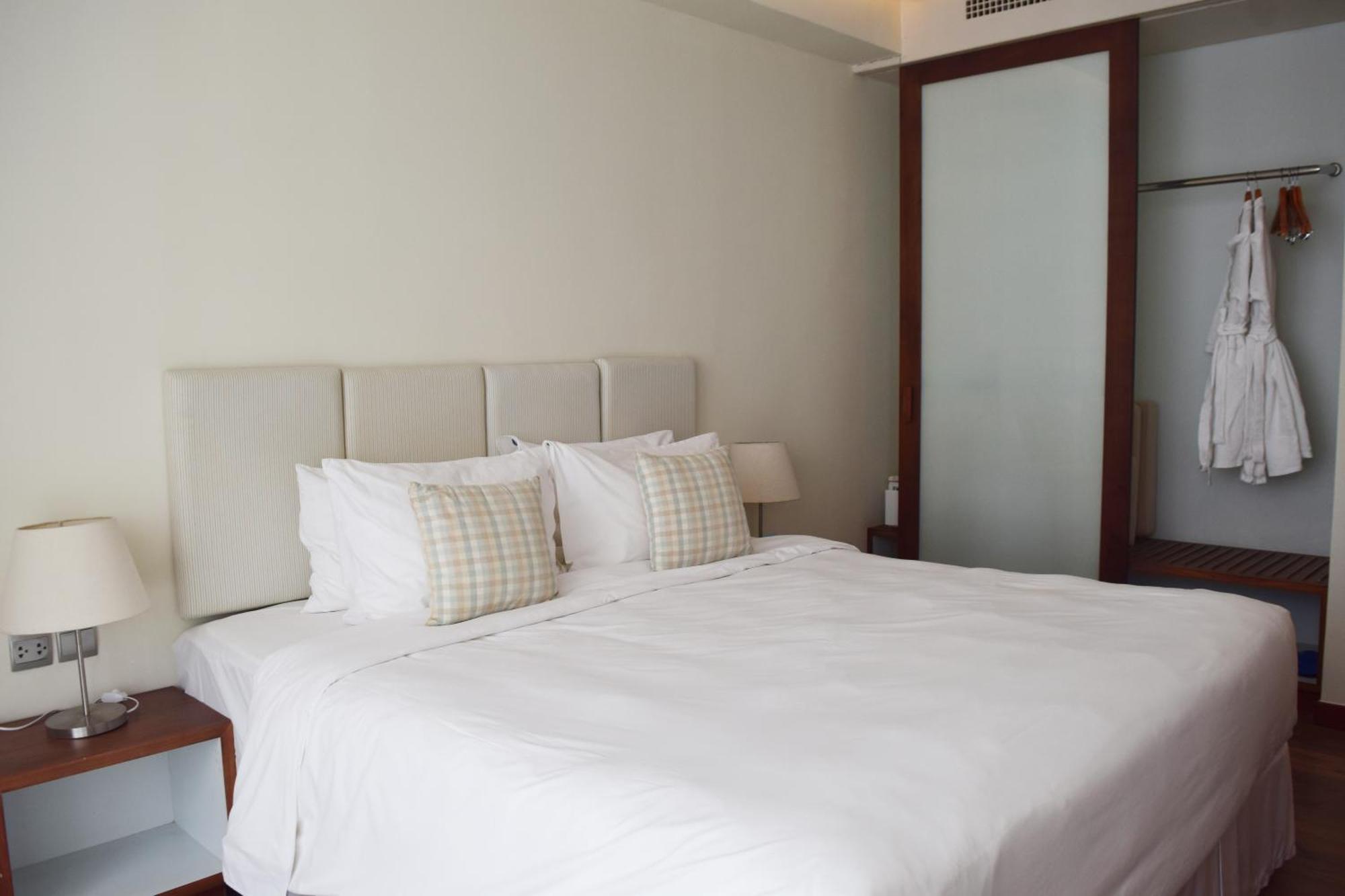 Hotel A La Carte