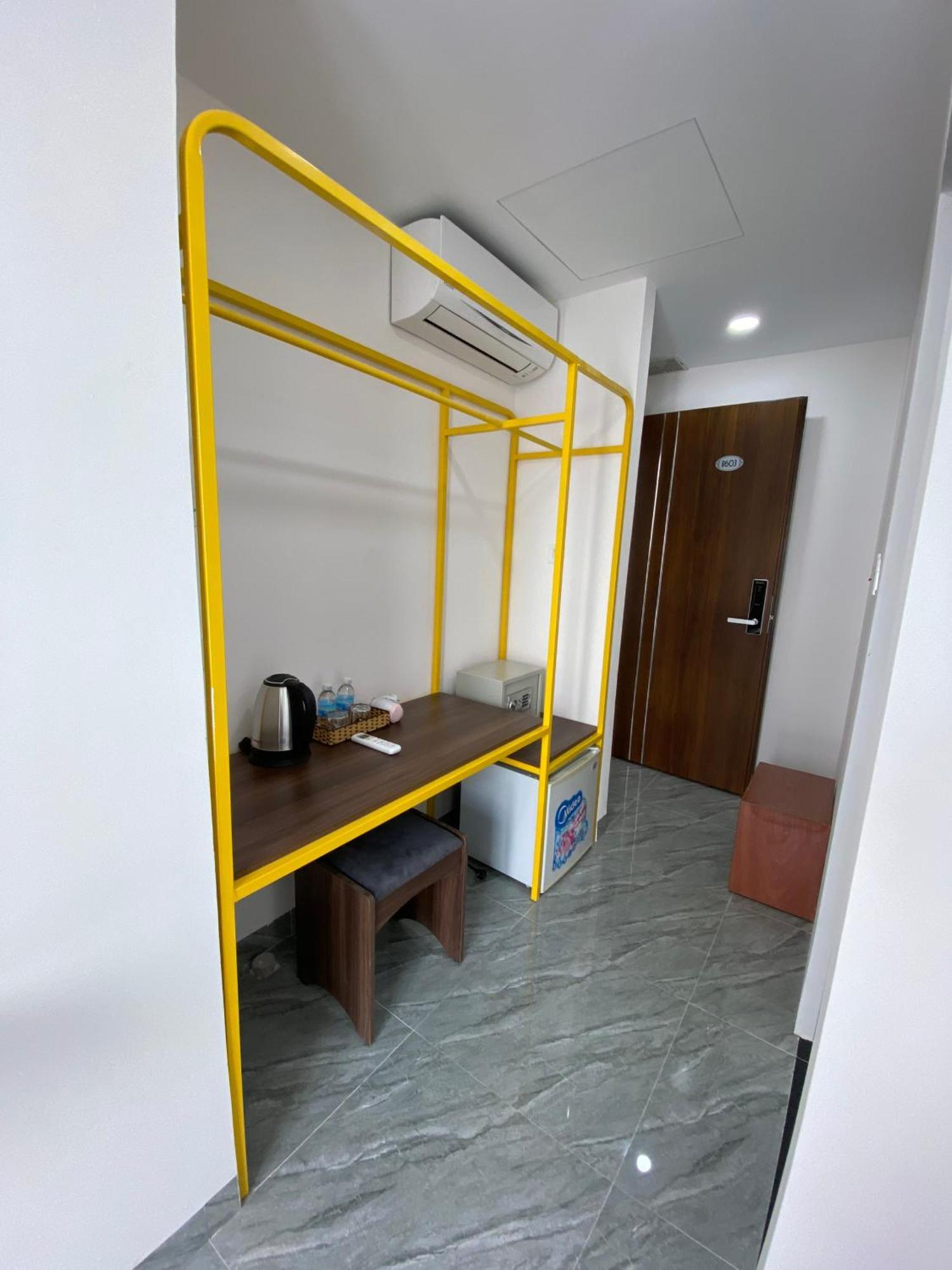 Dgv Tower - Suri House