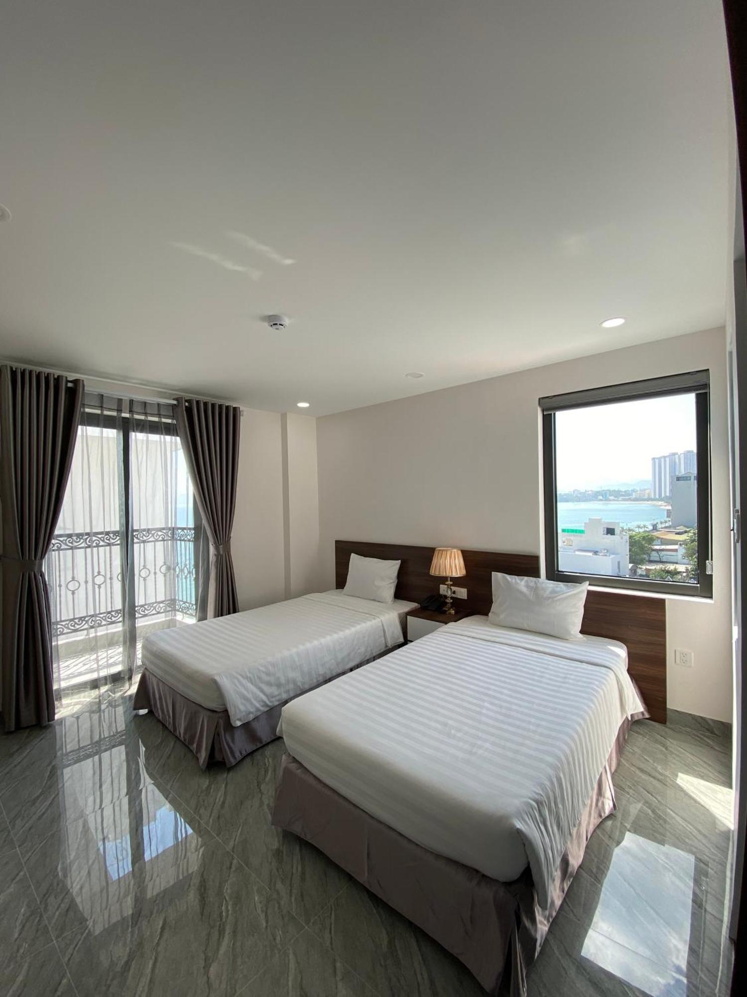 Dgv Tower - Suri House
