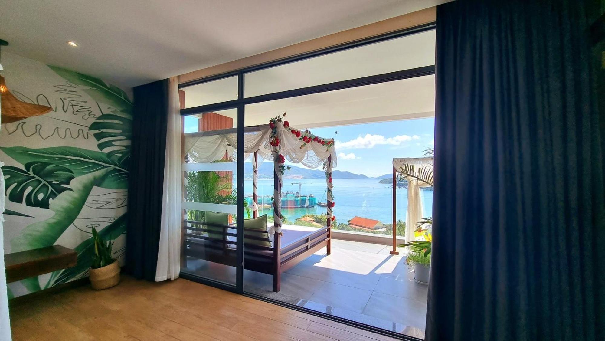 Promotion Early Booker, Sea Paradise 6 Bedrooms, Infinity Pool, Karaoke, Sauna & Bbq Villa