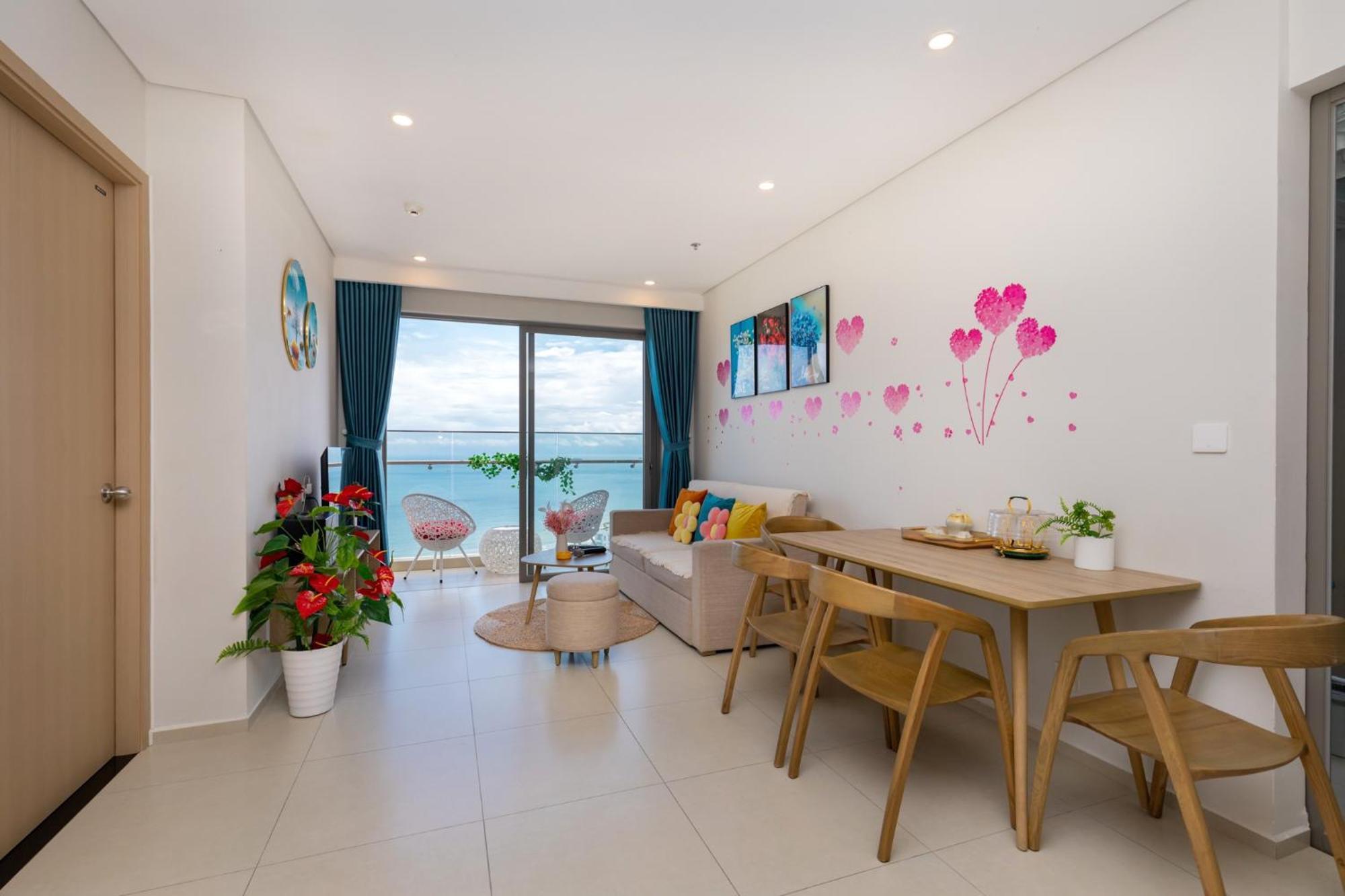 The Song - Sophia's House * Vung Tau