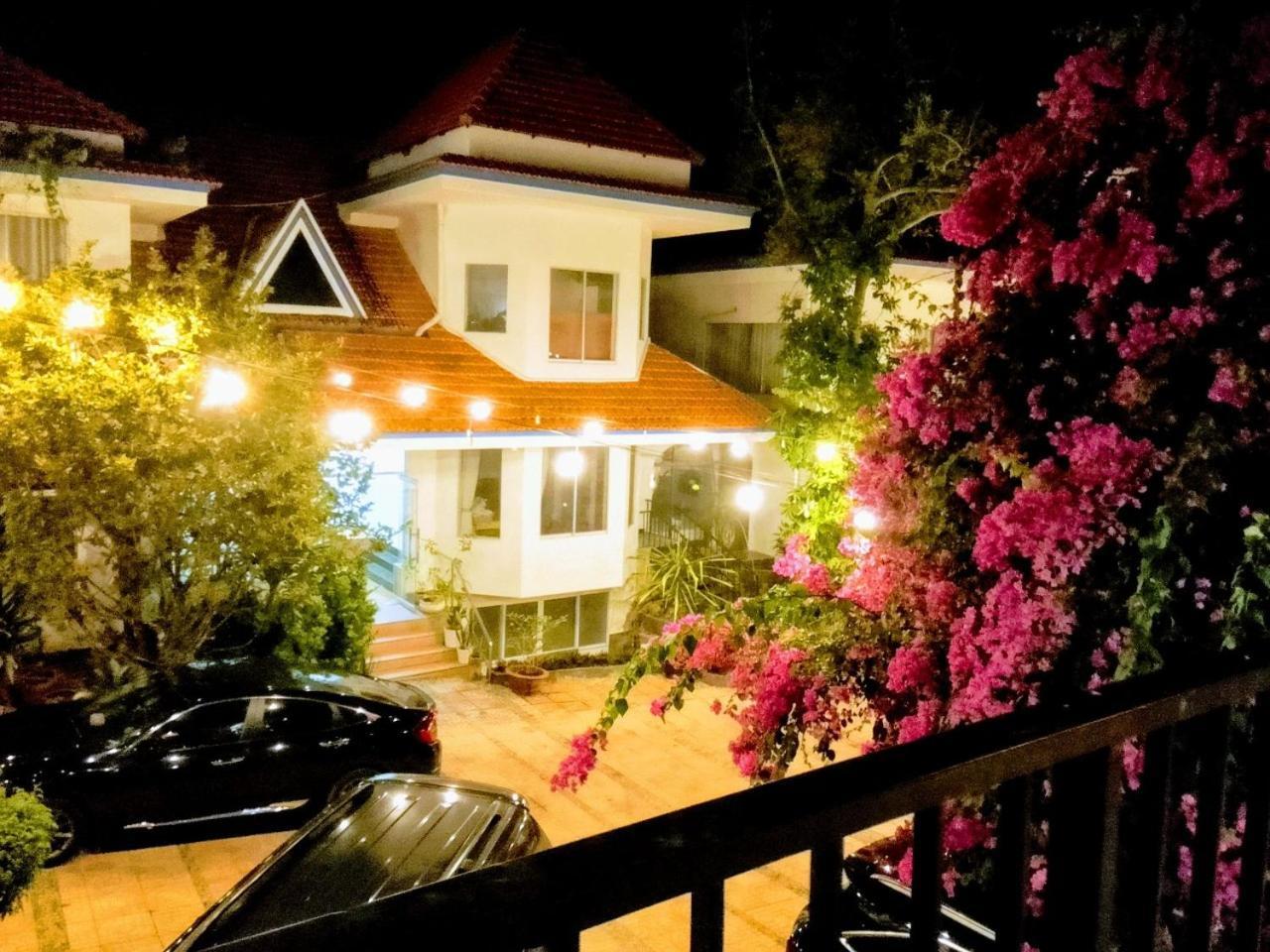 Vnd & Hotel 3*