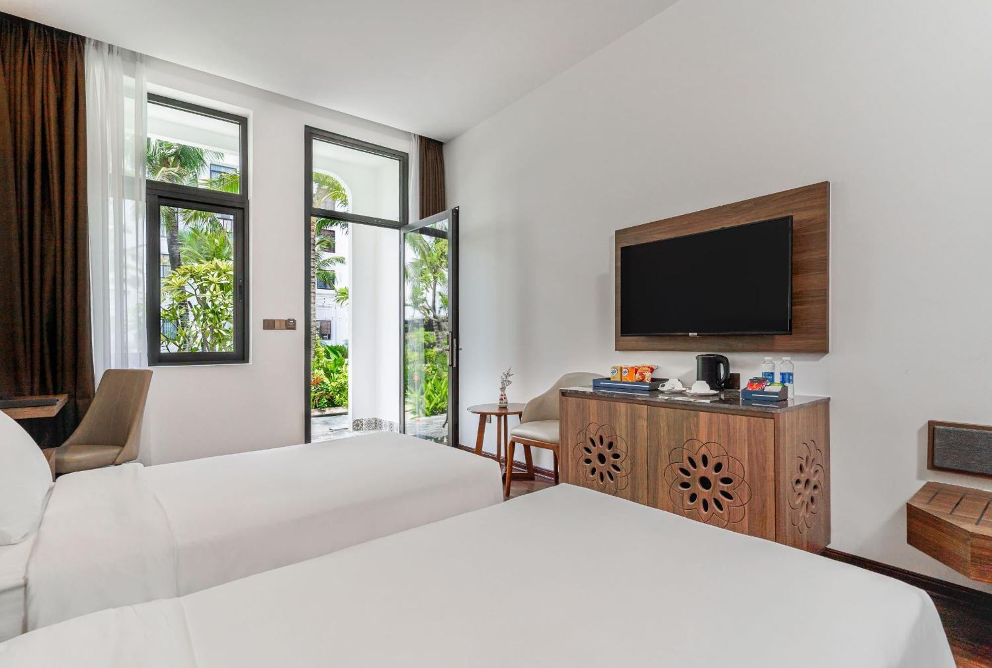 Nesta Hotel 4*