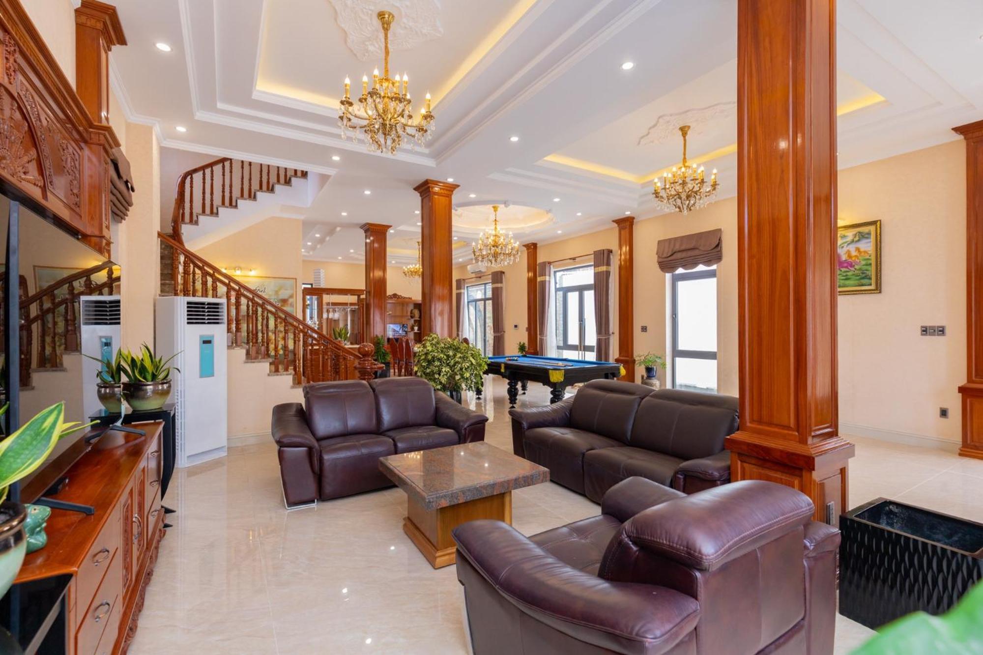 Villa Biet Thu Gold Day Ho Boi Bai Sau Free Bida