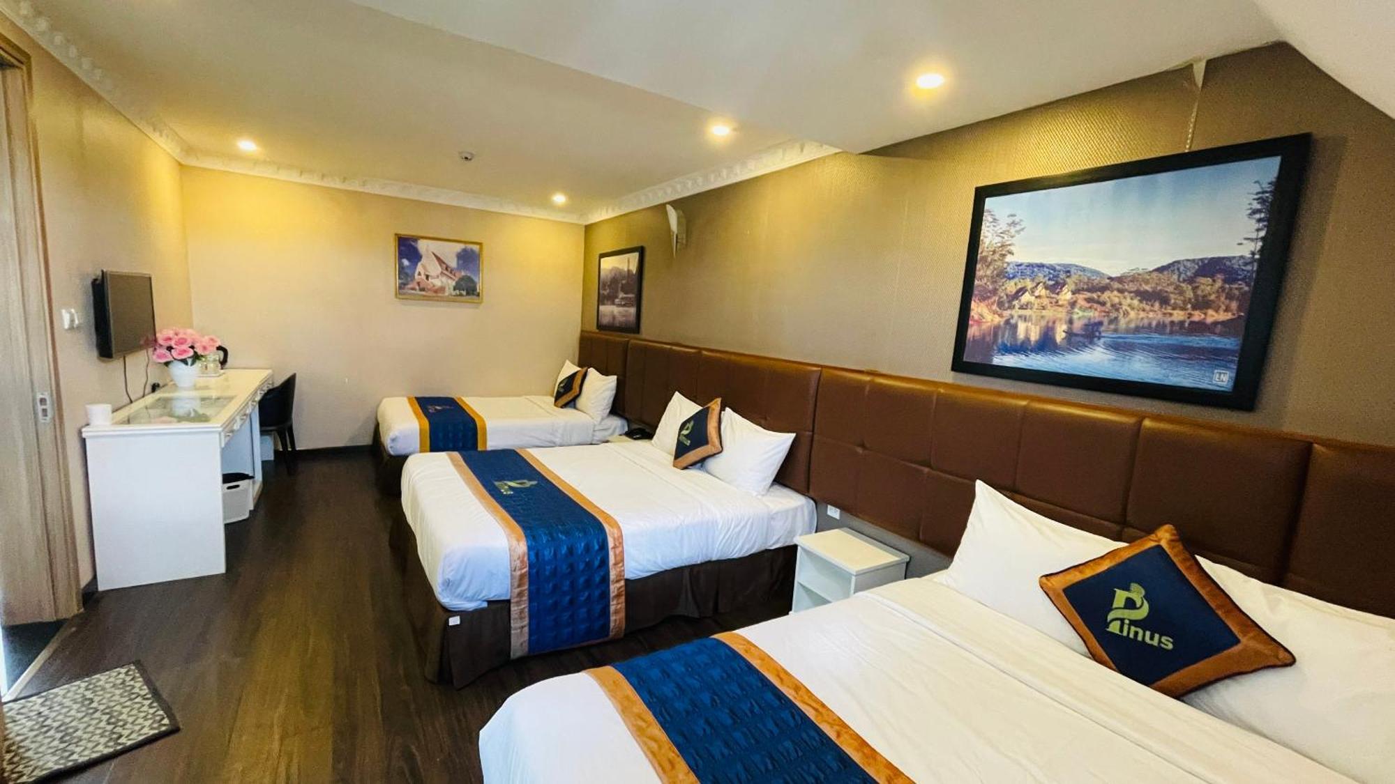 Pinus Hotel 3*
